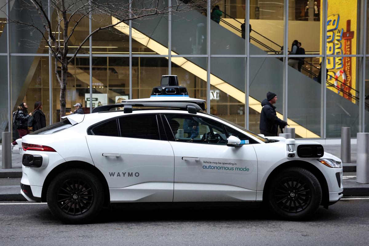 Waymo Berencana Lipatgandakan Armada Robotaxi 5 Kali ke 20.000 Kendaraan pada 2027